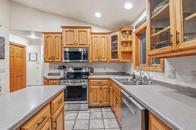 1569 REDSTONE TRAIL, Green Bay, WI 54313