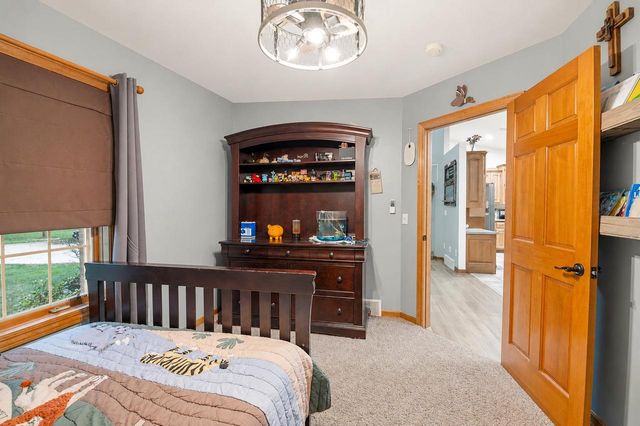 1569 REDSTONE TRAIL, Green Bay, WI 54313