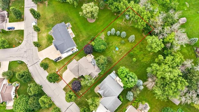 1569 REDSTONE TRAIL, Green Bay, WI 54313