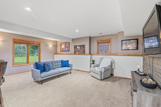 1569 REDSTONE TRAIL, Green Bay, WI 54313