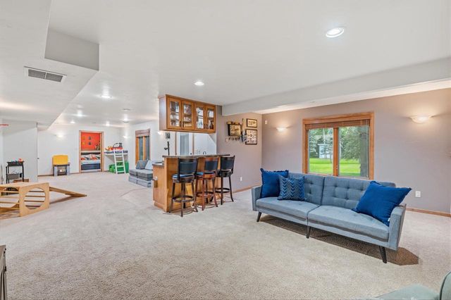 1569 REDSTONE TRAIL, Green Bay, WI 54313
