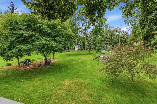 1569 REDSTONE TRAIL, Green Bay, WI 54313