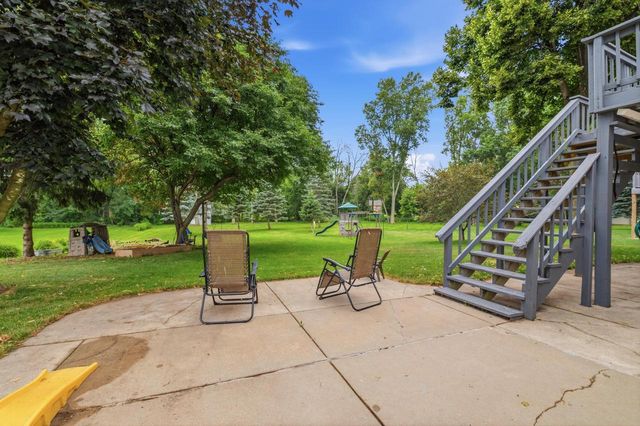 1569 REDSTONE TRAIL, Green Bay, WI 54313