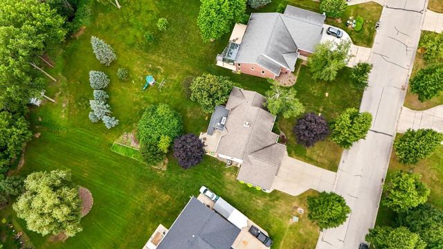 1569 REDSTONE TRAIL, Green Bay, WI 54313