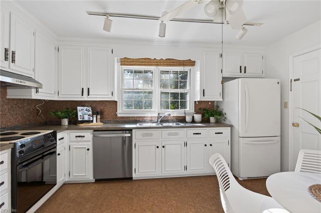 101 Wilderness RD, Hampton, VA 23669