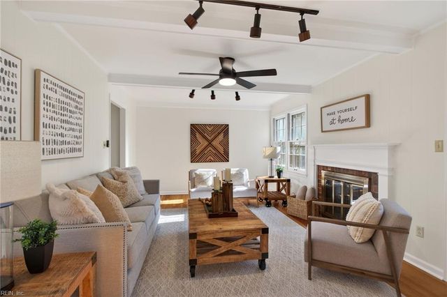 101 Wilderness RD, Hampton, VA 23669