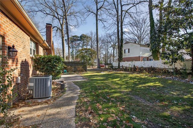 101 Wilderness RD, Hampton, VA 23669