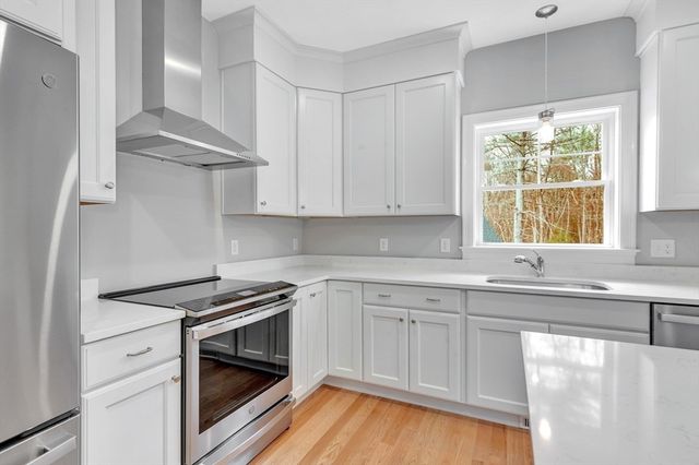 7 Boot Shop Road 7, Upton, MA 01568