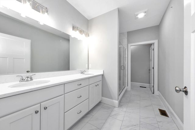 7 Boot Shop Road 7, Upton, MA 01568