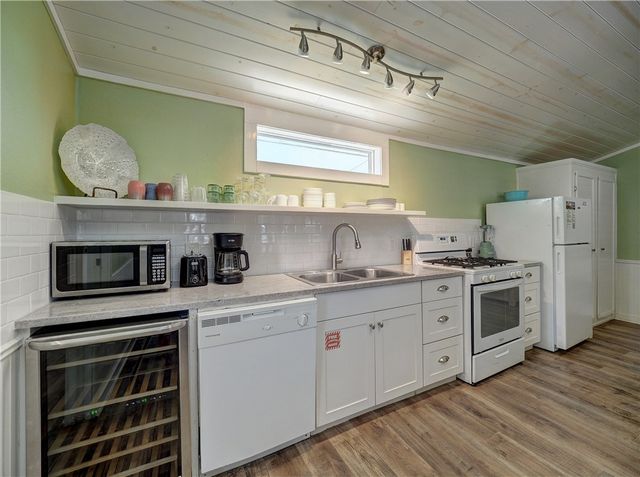 523 S Station St H, Port Aransas, TX 78373