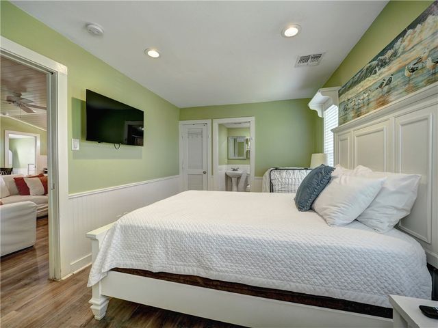 523 S Station St H, Port Aransas, TX 78373
