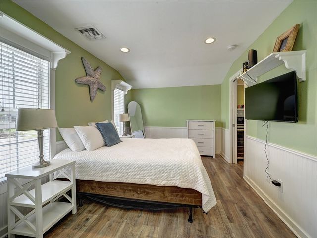523 S Station St H, Port Aransas, TX 78373