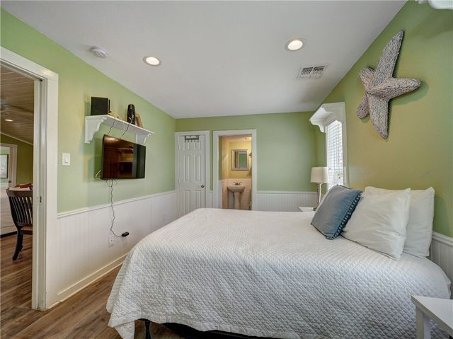523 S Station St H, Port Aransas, TX 78373