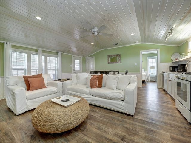 523 S Station St H, Port Aransas, TX 78373