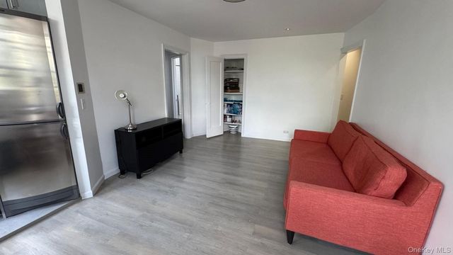 44-14 Newtown Road 3T, Astoria, NY 11103