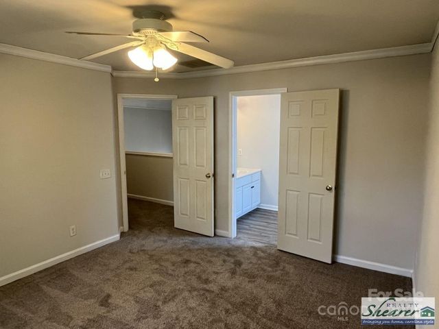 6329 Elderslie Drive, Charlotte, NC 28269