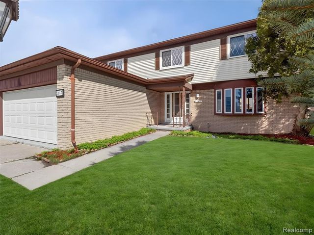 4667 Bloomfield Drive, Sterling Heights, MI 48310