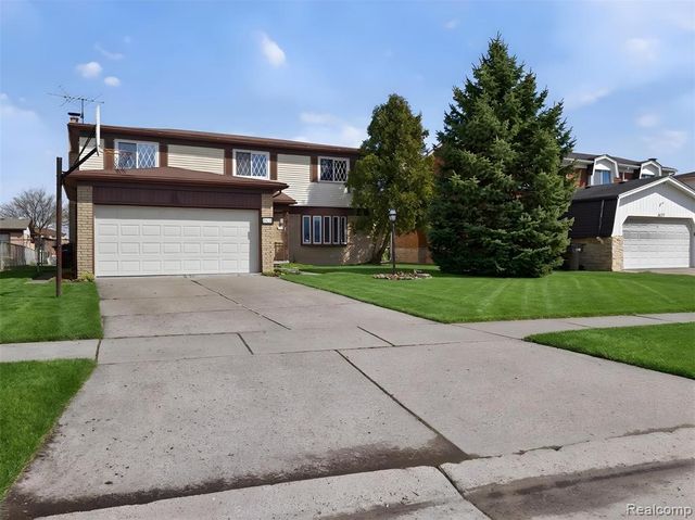 4667 Bloomfield Drive, Sterling Heights, MI 48310