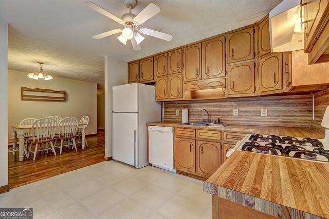 113 Black Oak Court, Stockbridge, GA 30281