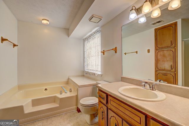 113 Black Oak Court, Stockbridge, GA 30281