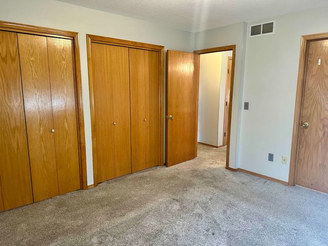 8154 W 16th Ct N, Wichita, KS 67212