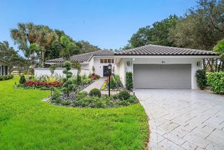 24 Oaks Lane, Boynton Beach, FL 33436