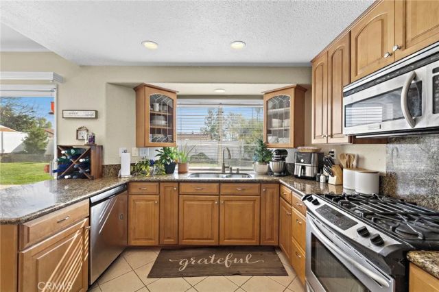 24207 Old Country, Moreno Valley, CA 92557