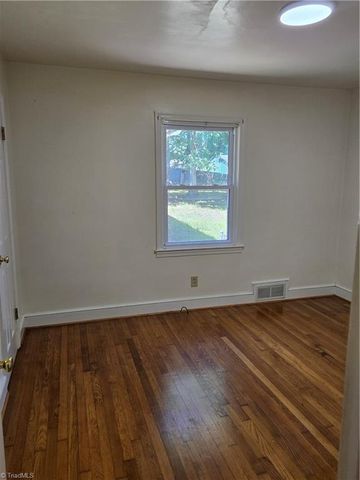 4015 Dalton Street, Winston-salem, NC 27105
