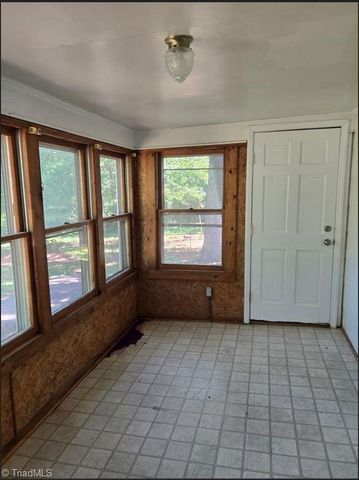 4015 Dalton Street, Winston-salem, NC 27105