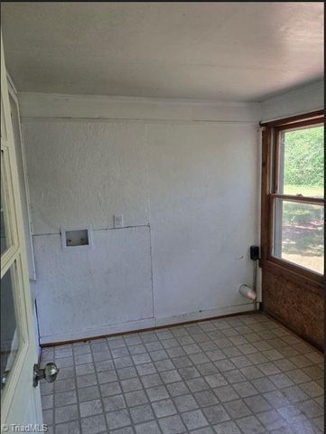 4015 Dalton Street, Winston-salem, NC 27105