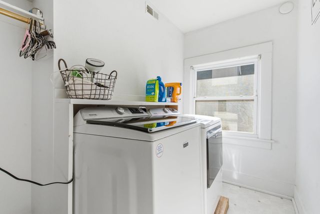 1215 N Benton Avenue, Springfield, MO 65802