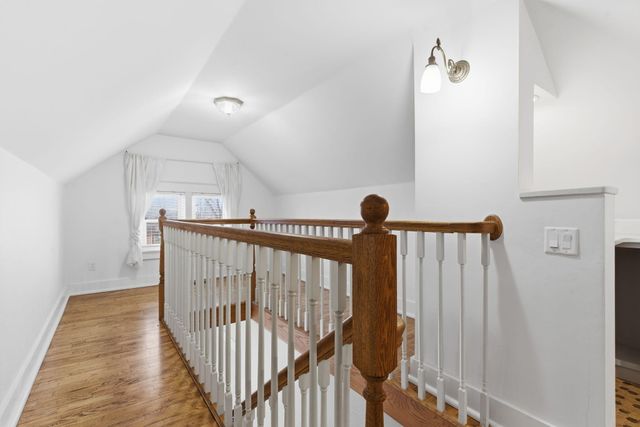 1215 N Benton Avenue, Springfield, MO 65802