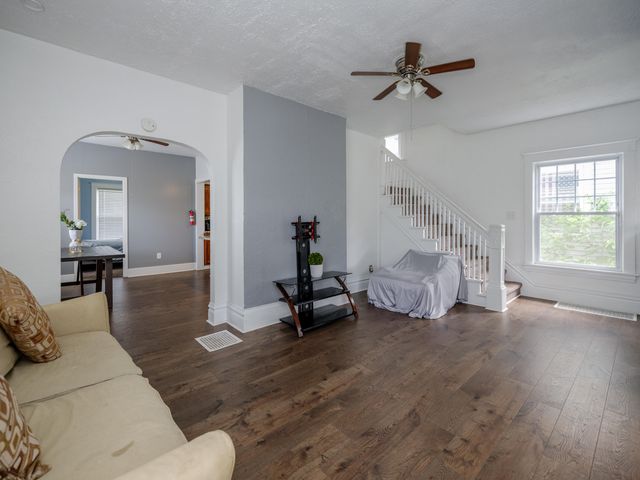 813 Reed Street, Kalamazoo, MI 49001