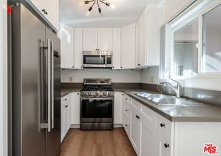 13343 Victory Boulevard 8, Van Nuys, CA 91401