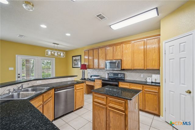 113 E Running Wolf Trail, Harker Heights, TX 76548