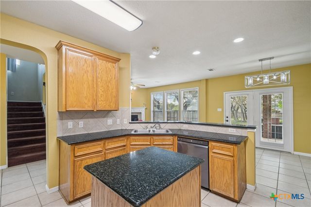 113 E Running Wolf Trail, Harker Heights, TX 76548