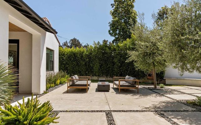 809 Sandy Court, Encinitas, CA 92024