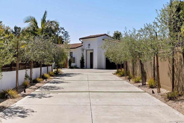 809 Sandy Court, Encinitas, CA 92024