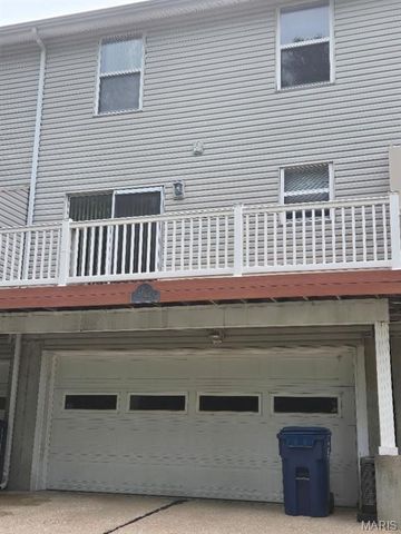 1768 S Wisteria Drive 2, St Charles, MO 63303