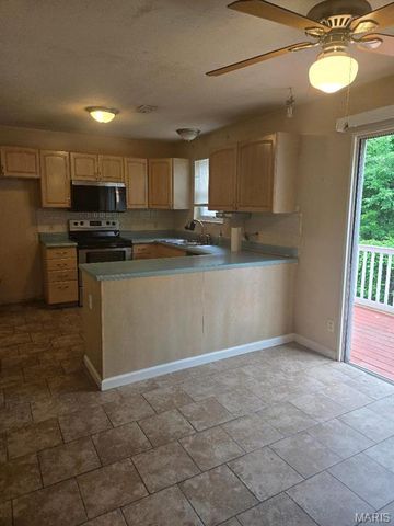 1768 S Wisteria Drive 2, St Charles, MO 63303