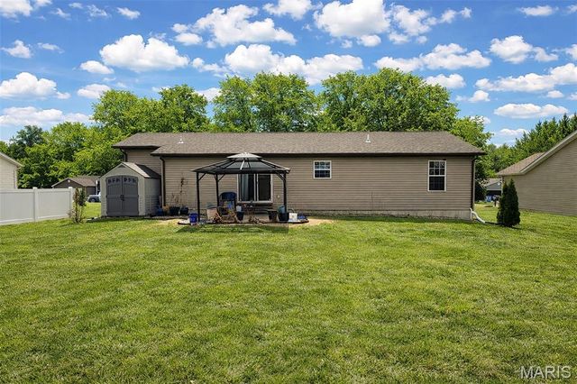 416 Fredricksburg Way, Wright City, MO 63390