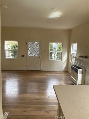 620 W 41st, Los Angeles, CA 90037