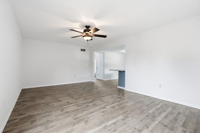 1229 Darvyville Drive, Florence, KY 41042