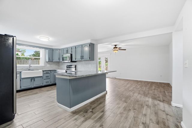 1229 Darvyville Drive, Florence, KY 41042