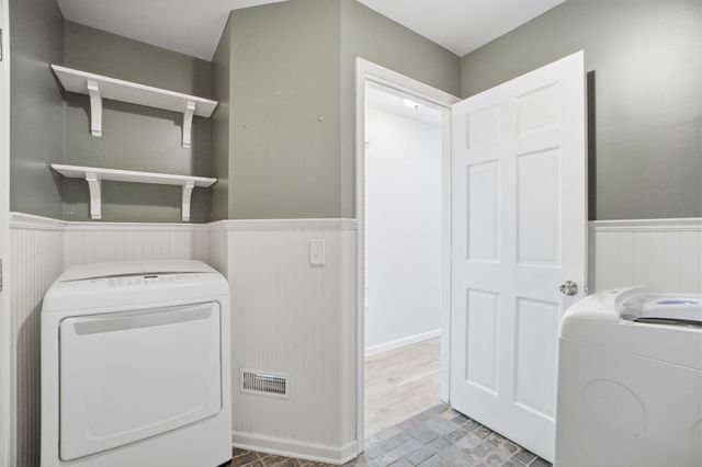 1229 Darvyville Drive, Florence, KY 41042