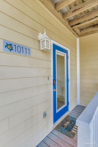 10111 Sinton Dr, Pensacola, FL 32507