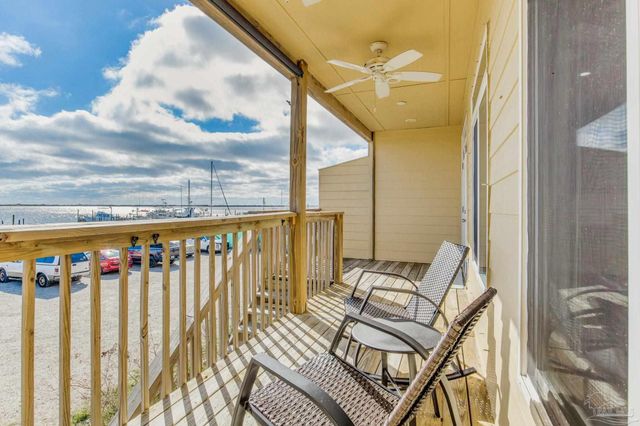 10111 Sinton Dr, Pensacola, FL 32507