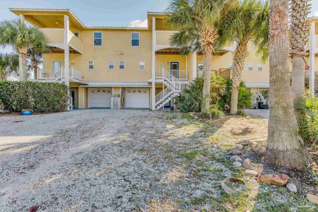 10111 Sinton Dr, Pensacola, FL 32507