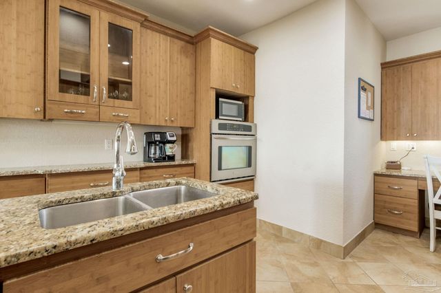 10111 Sinton Dr, Pensacola, FL 32507