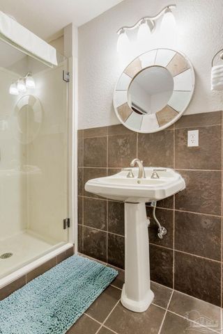 10111 Sinton Dr, Pensacola, FL 32507